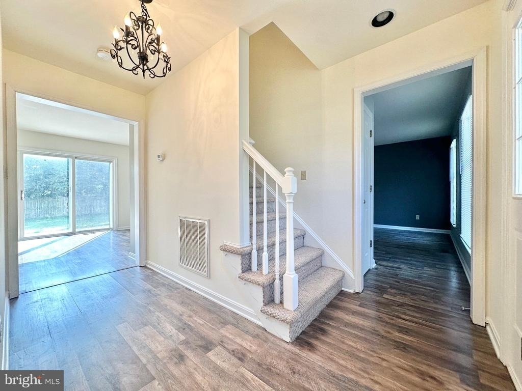 8337 Colony Circle - Photo 3