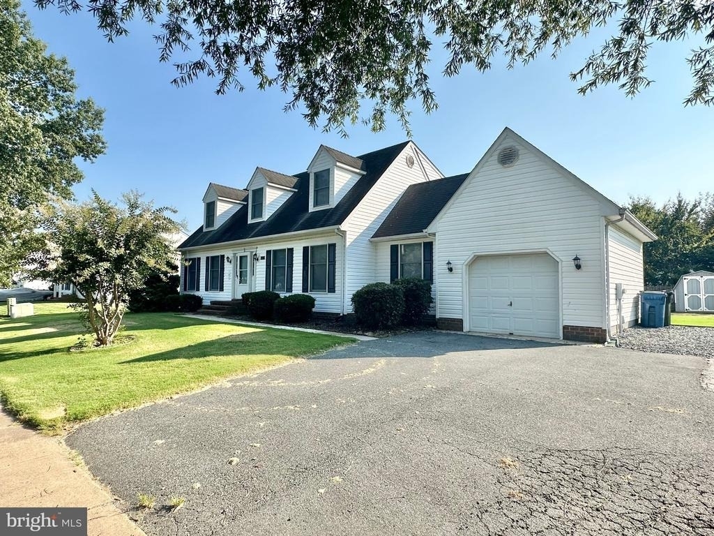 8337 Colony Circle - Photo 0