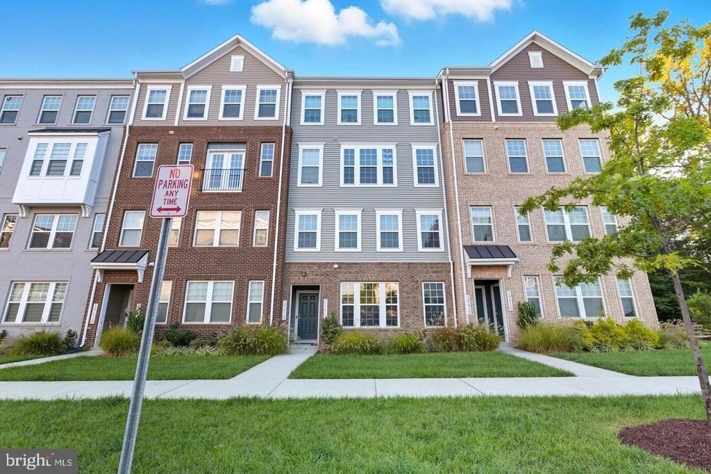 10414 John Glenn Street - Photo 1