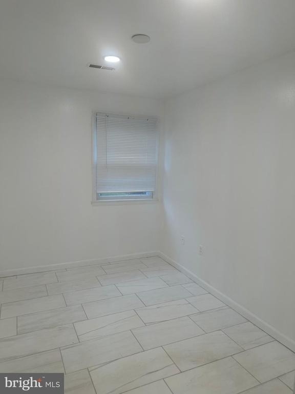 8007 Prince Georges Drive - Photo 14