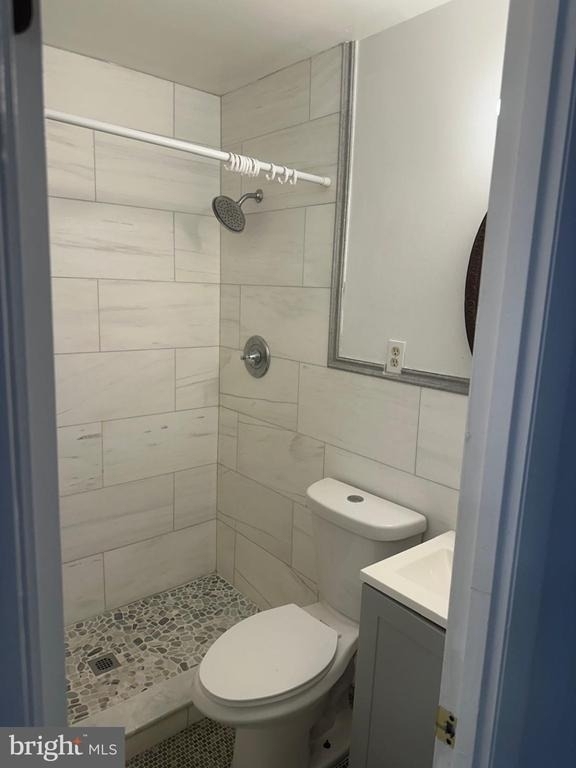 8007 Prince Georges Drive - Photo 11