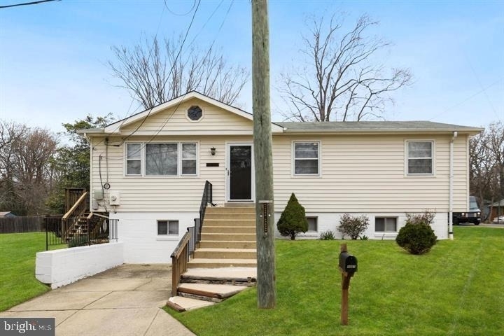 8007 Prince Georges Drive - Photo 0
