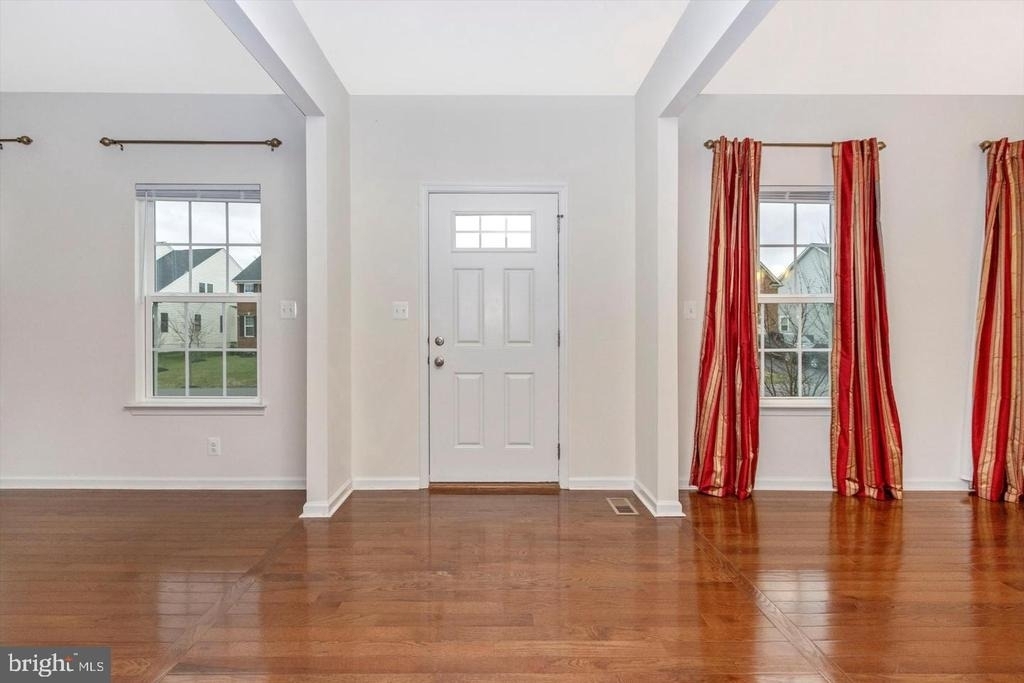 13910 Shannock Lane - Photo 8