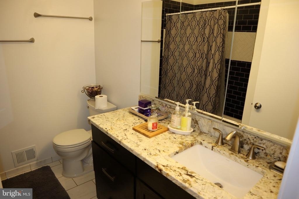 10951 Amherst Avenue - Photo 19