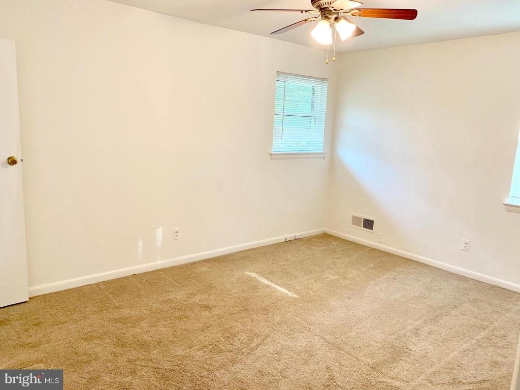 6414 Wilson Lane - Photo 14