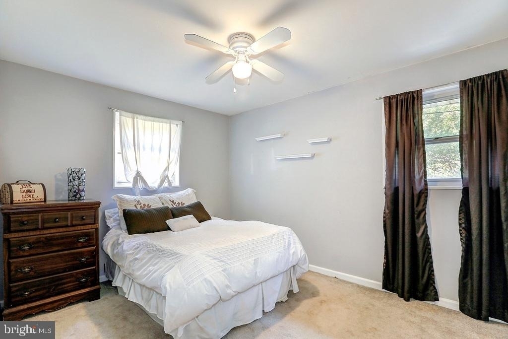 12217 Hunters Lane - Photo 9