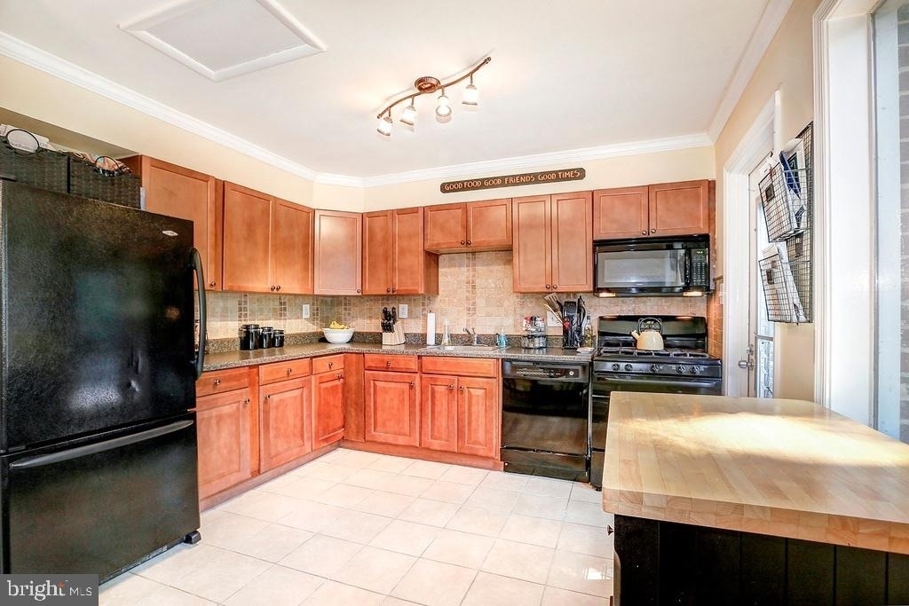 12217 Hunters Lane - Photo 6