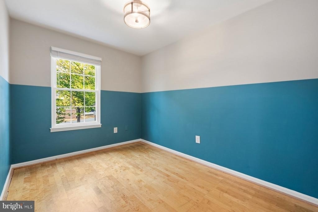 2401 Normandy Square Place - Photo 24