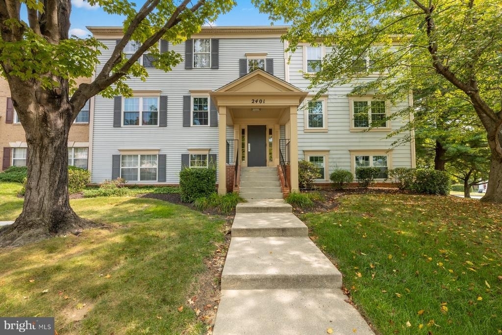 2401 Normandy Square Place - Photo 29
