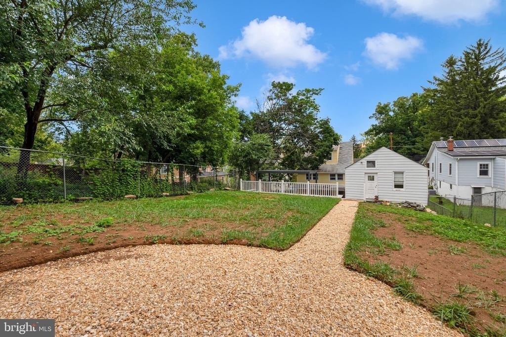 710 Silver Spring Avenue - Photo 36