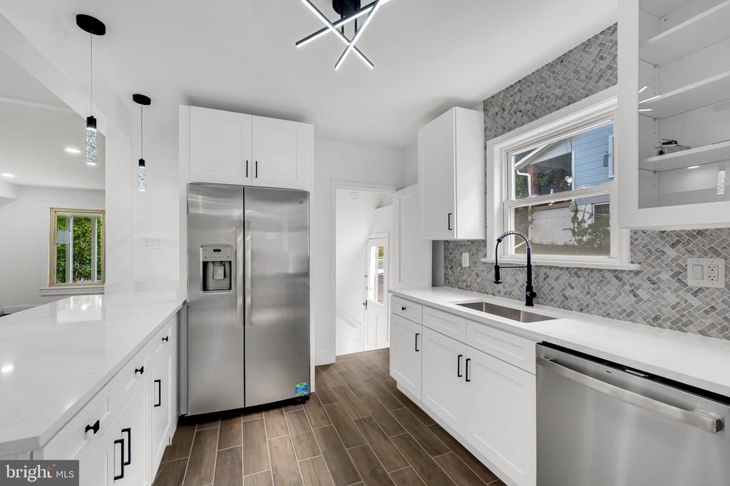 710 Silver Spring Avenue - Photo 5