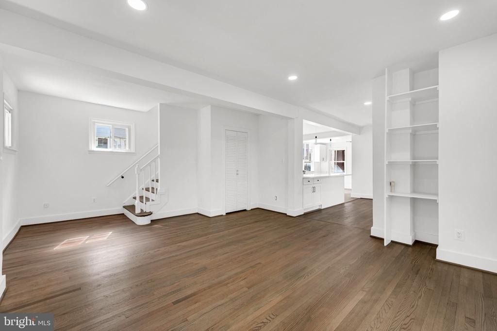 710 Silver Spring Avenue - Photo 11