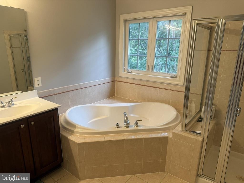 3008 Hollow Crest Place - Photo 6