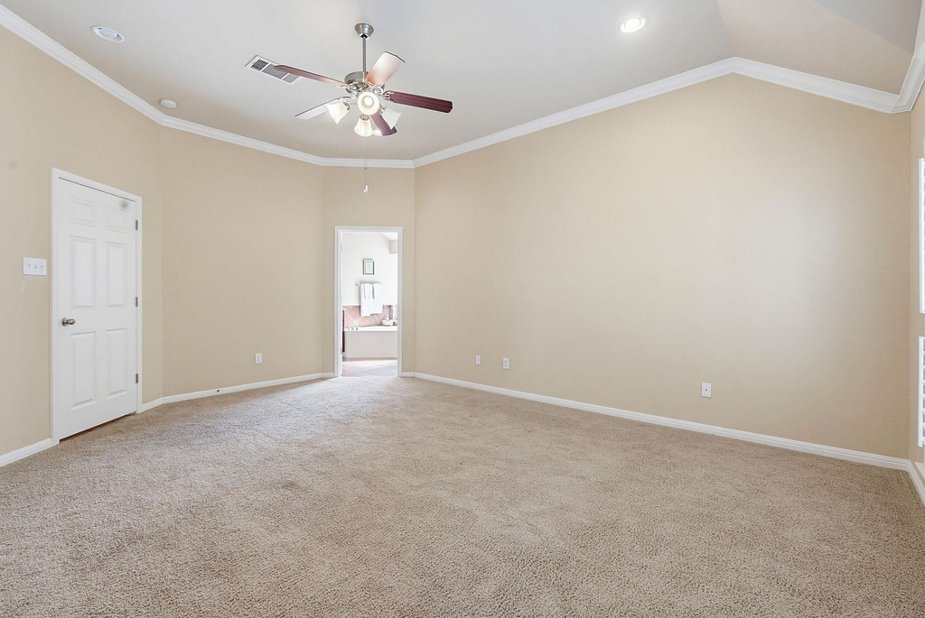 16305 Almaden Dr - Photo 15