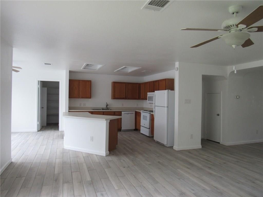 2107 Deer Creek Trl - Photo 6