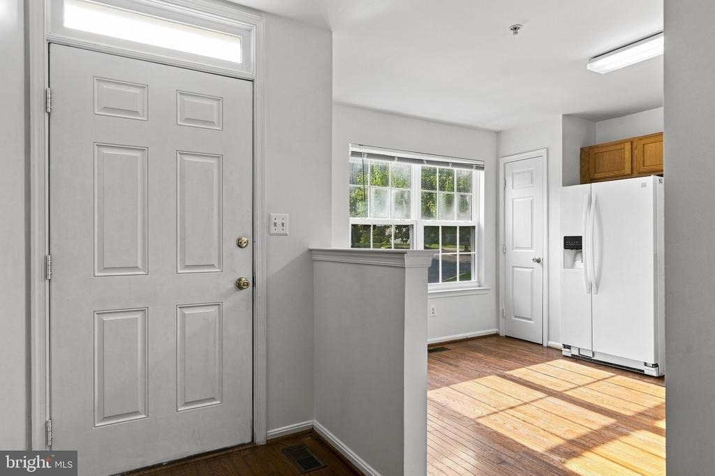 387 Cambridge Place - Photo 3