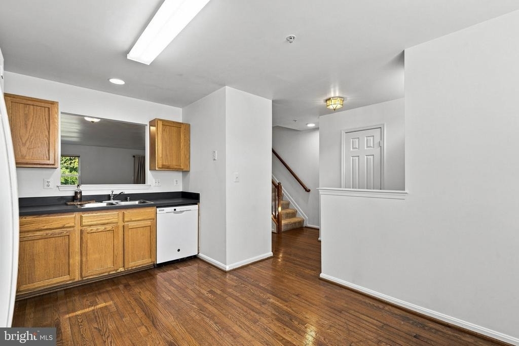 387 Cambridge Place - Photo 6