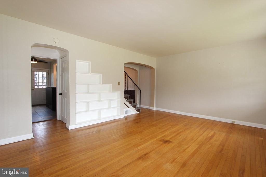 1612 Sherwood Avenue - Photo 4