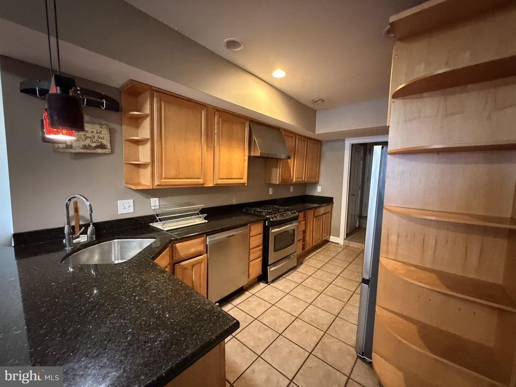 1305 S Hanover Street S - Photo 3
