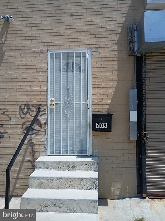 709 Poplar Grove Street - Photo 3