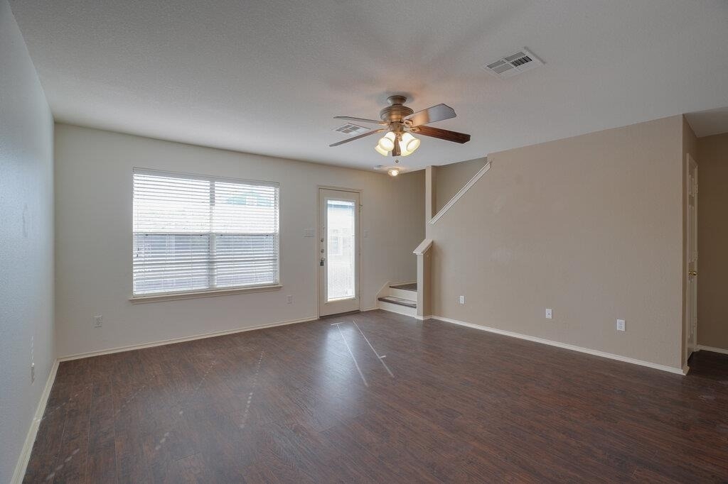1512 Davis Mountain Loop - Photo 8