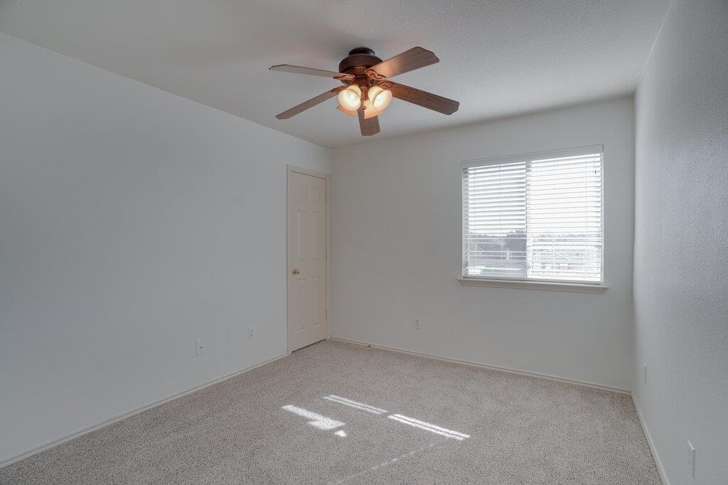 1512 Davis Mountain Loop - Photo 10