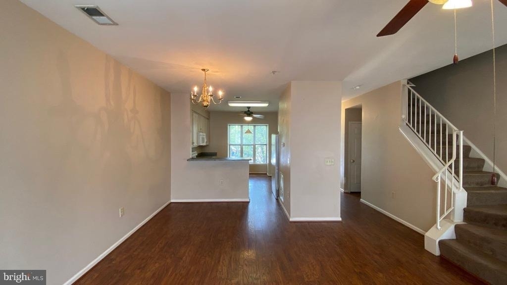 2461 Medford Court - Photo 9