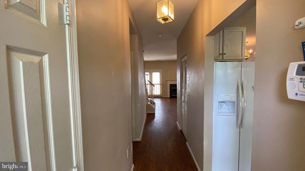 2461 Medford Court - Photo 2
