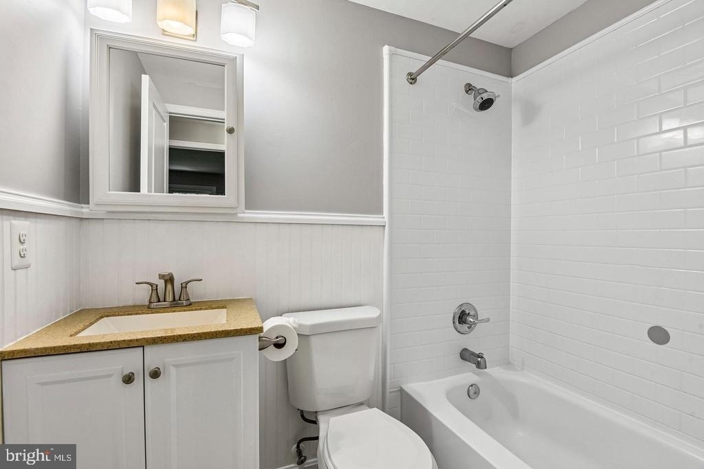 1812 Foxdale Court - Photo 20