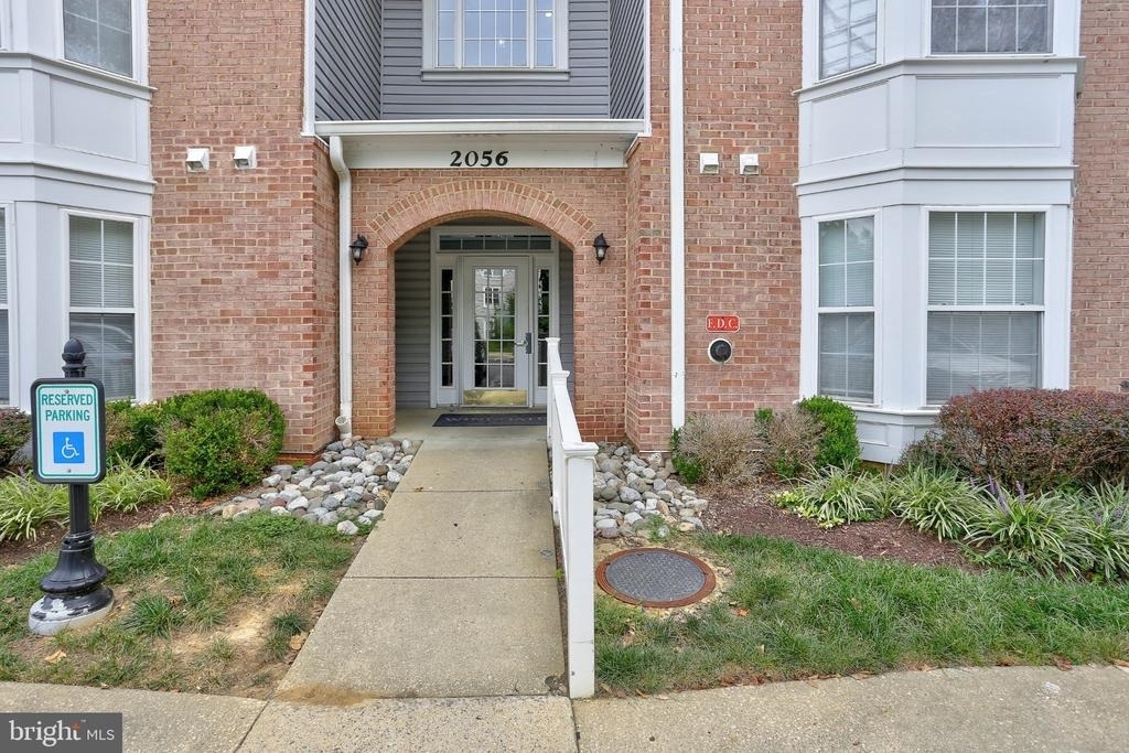 2056 Quaker Way - Photo 0