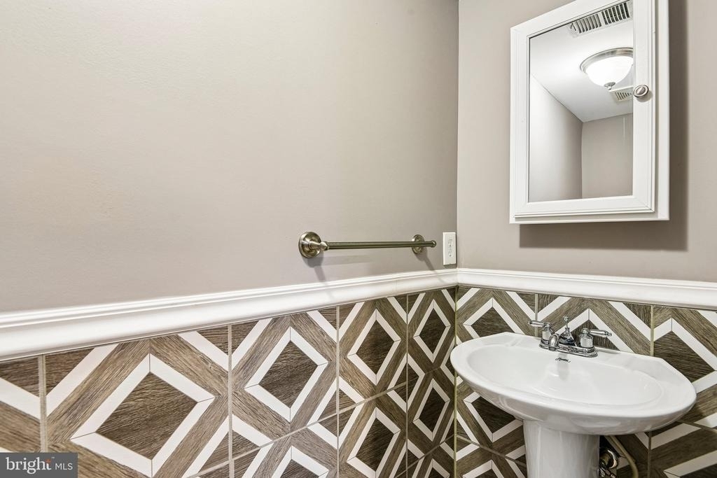 1701 Hayle Drive - Photo 32