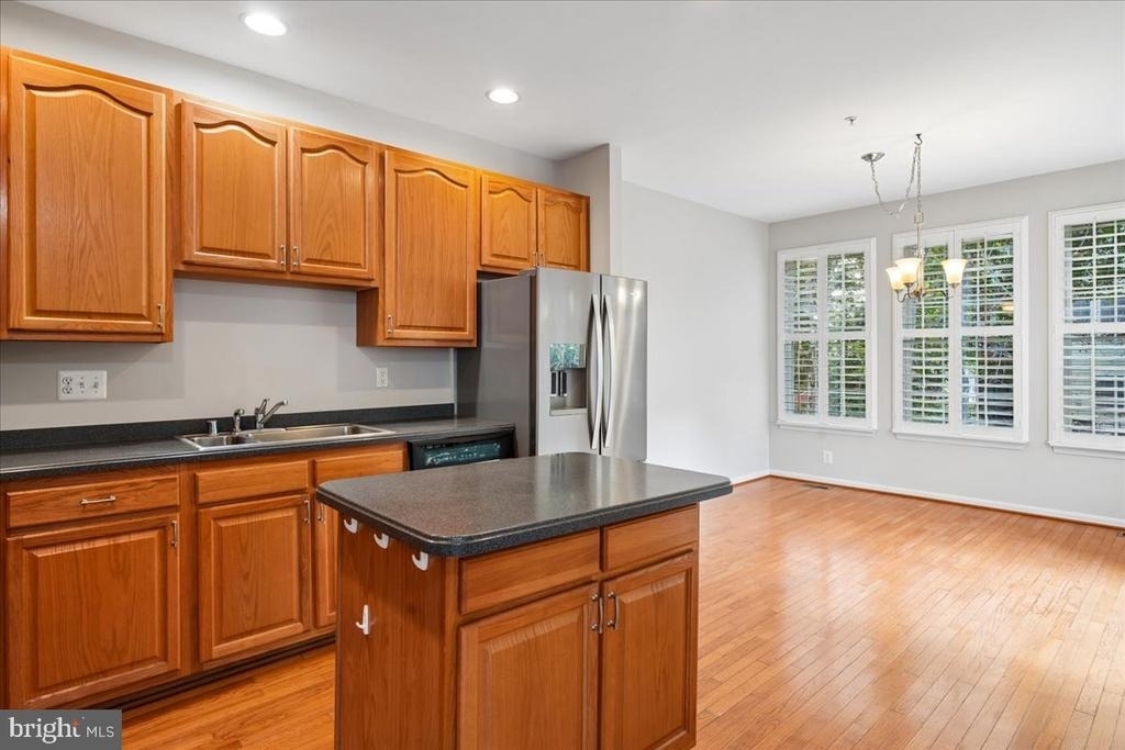 272 Braxton - Photo 3