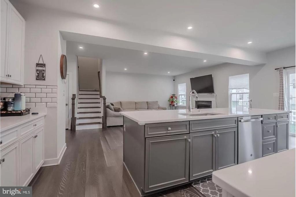 219 Felix Drive - Photo 43