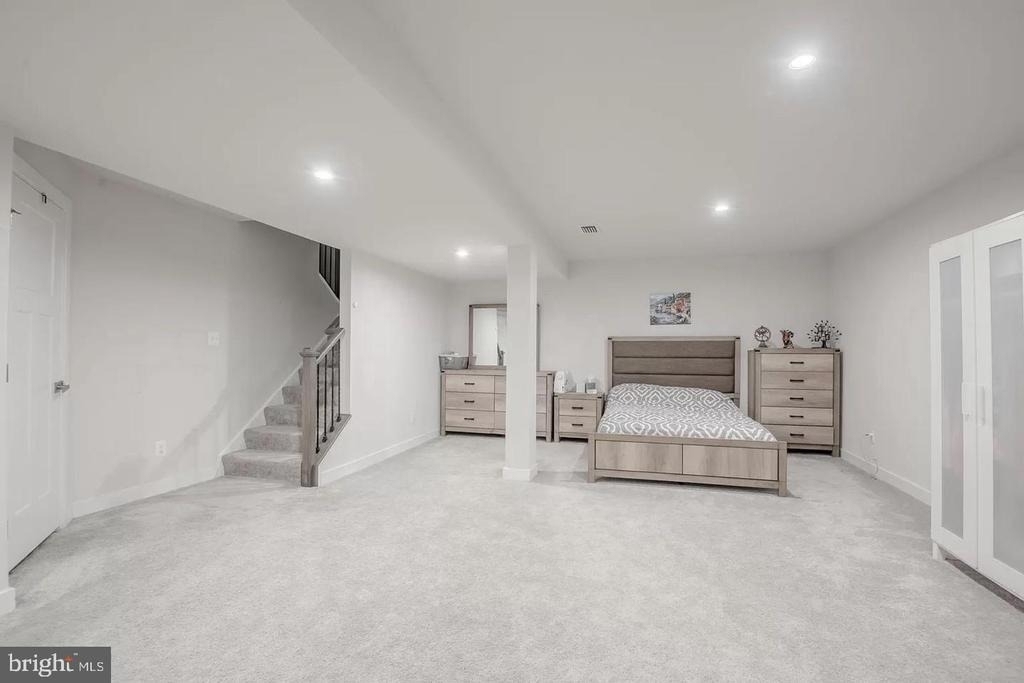 219 Felix Drive - Photo 29