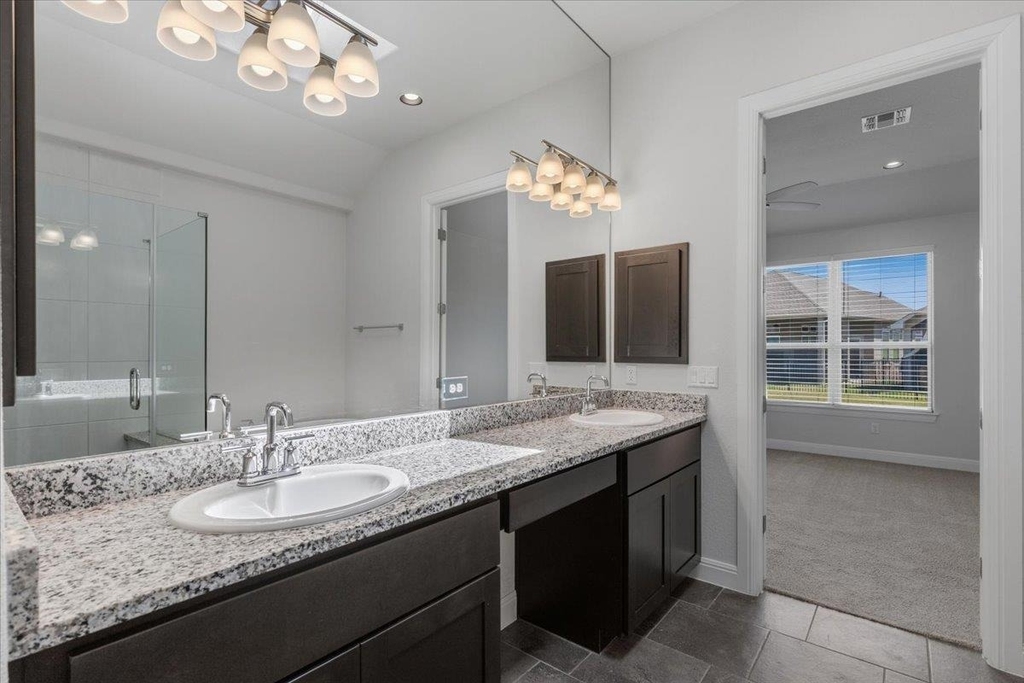 540 Faith Dr - Photo 16