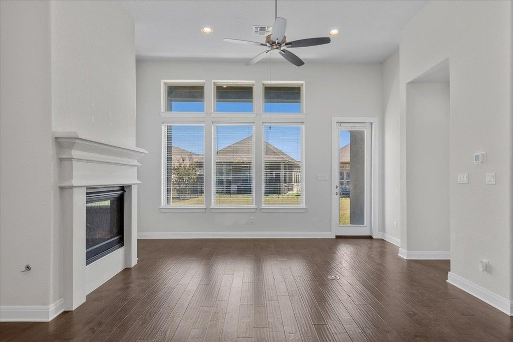 540 Faith Dr - Photo 6