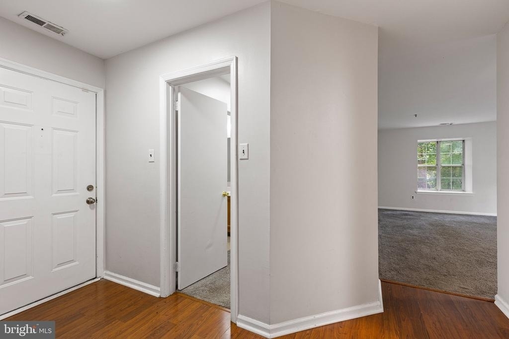 1024 Willings Way - Photo 17