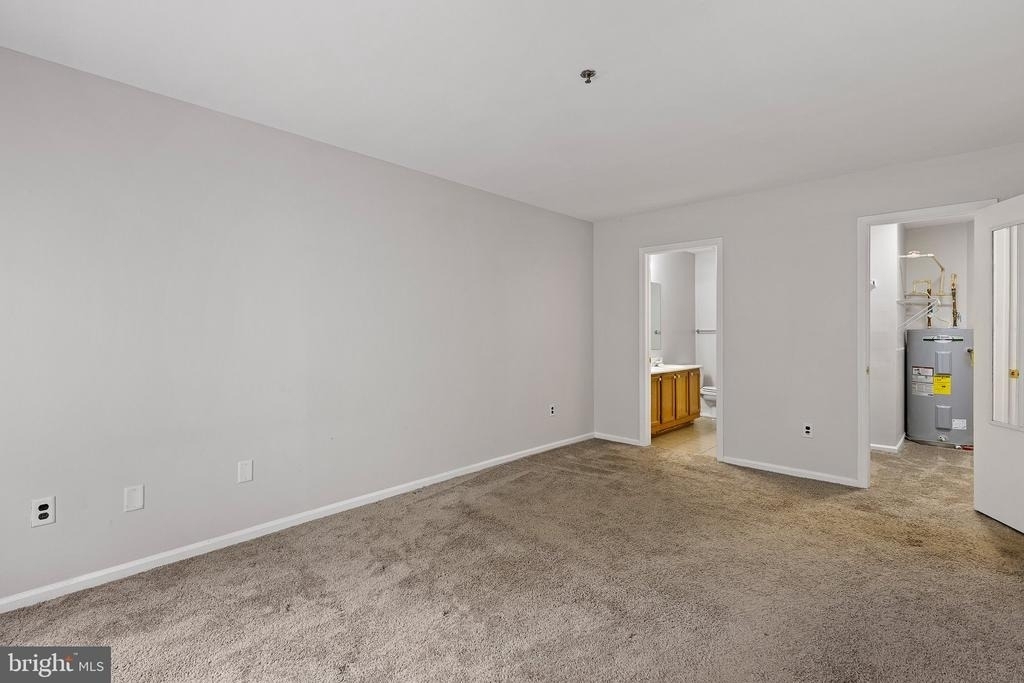 1024 Willings Way - Photo 12