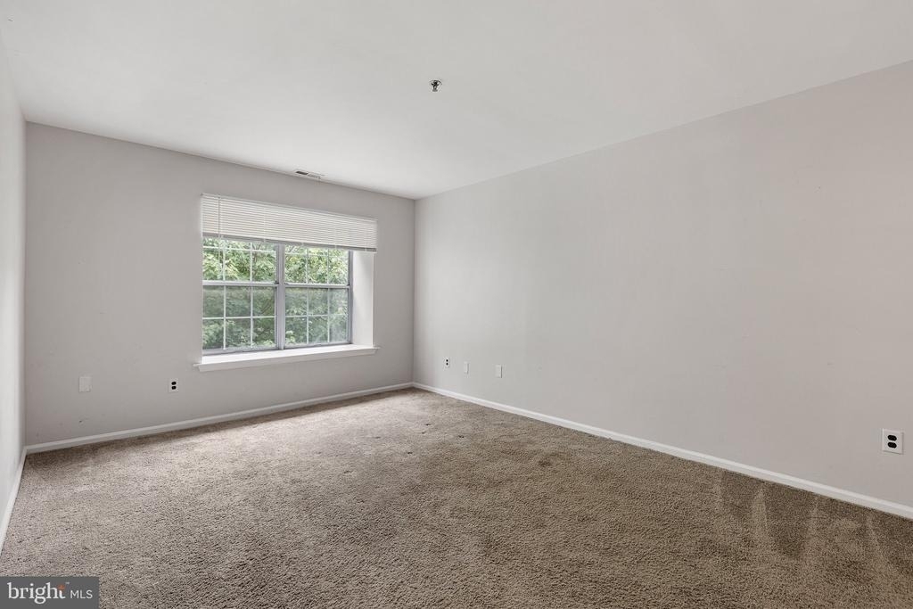 1024 Willings Way - Photo 10