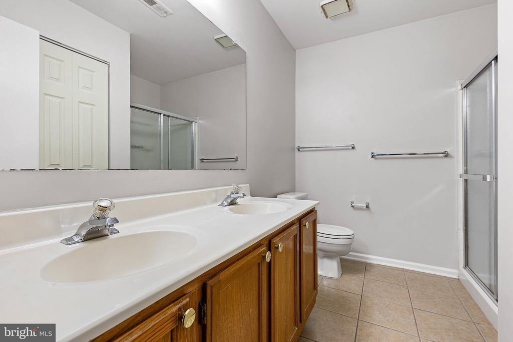 1024 Willings Way - Photo 9