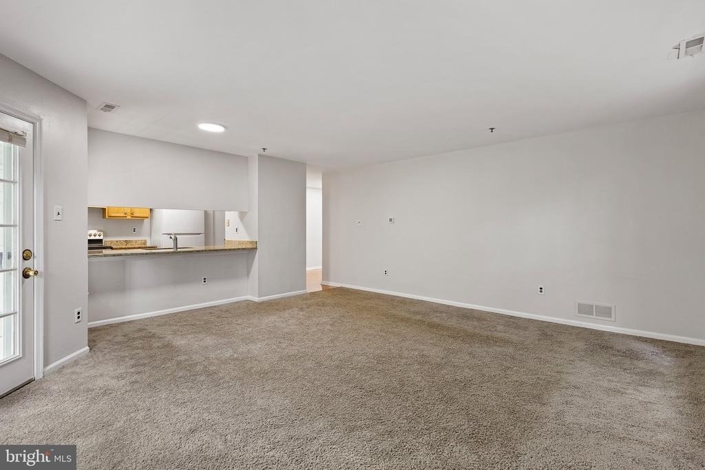 1024 Willings Way - Photo 16