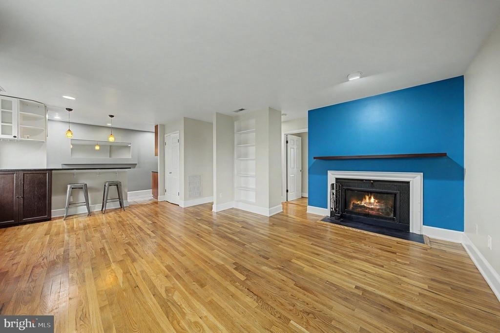 317 10th Street Ne - Photo 0
