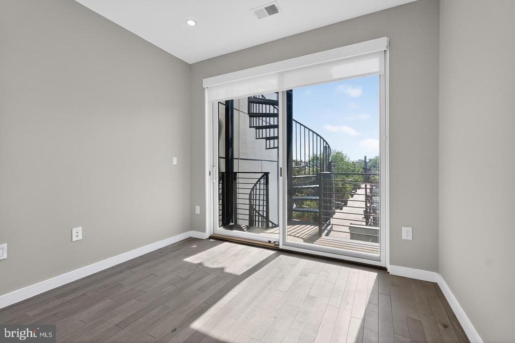 3467 14th Street Nw - Photo 6