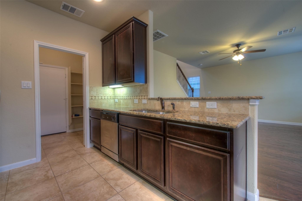 8608 White Ibis Dr - Photo 7