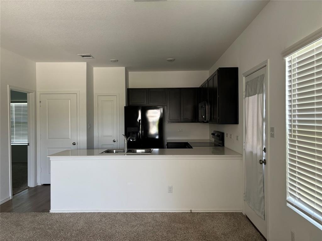 1104 Minnow Ln - Photo 2