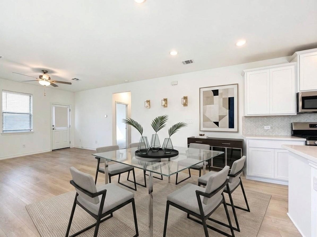 366 Papaya Dr - Photo 12