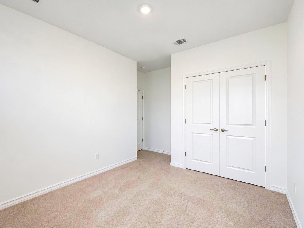 366 Papaya Dr - Photo 10