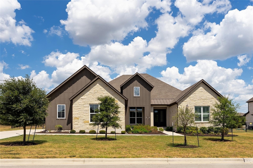 704 Prairie Clover Dr - Photo 0