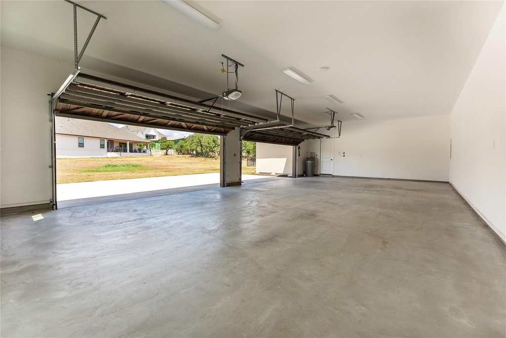 704 Prairie Clover Dr - Photo 32