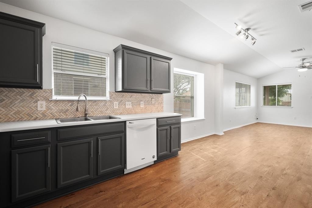 1416 Fort Lloyd Pl - Photo 5